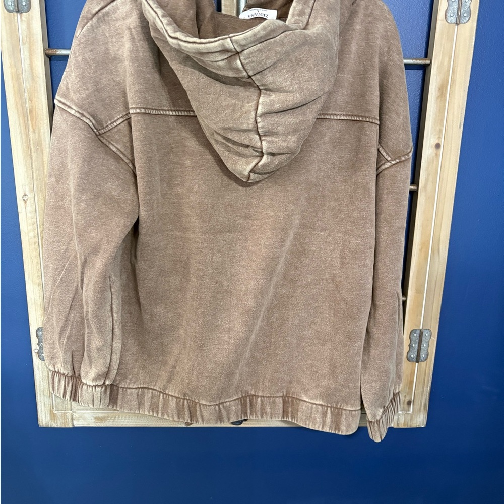 Zenana Outfitters Acid Wash Hoodie in Mocha - Picture 3 of 6